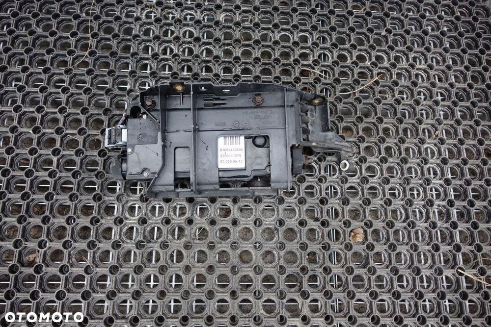 HAMULEC RĘCZNY ELEKTRYCZNY RENAULT SCENIC II 8200311379