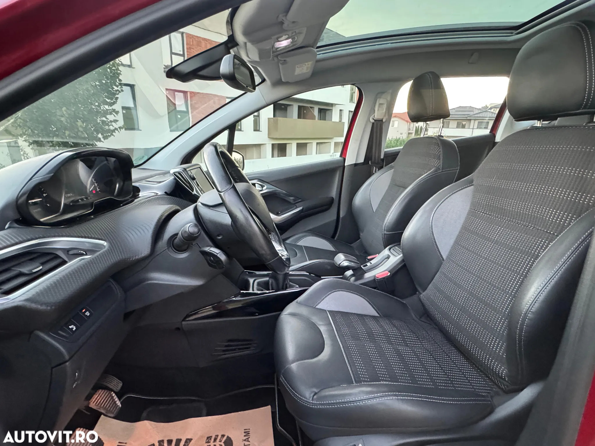 Peugeot 2008 PureTech 110 Stop&Start Business-Line - 9