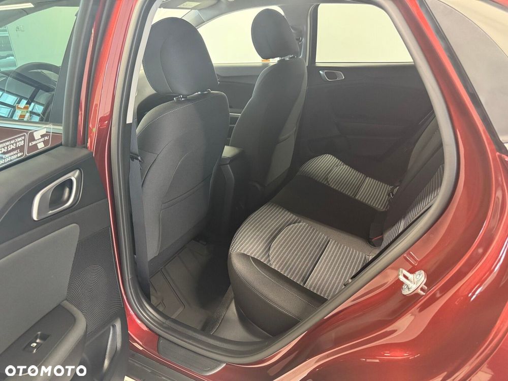 Kia XCeed - 13