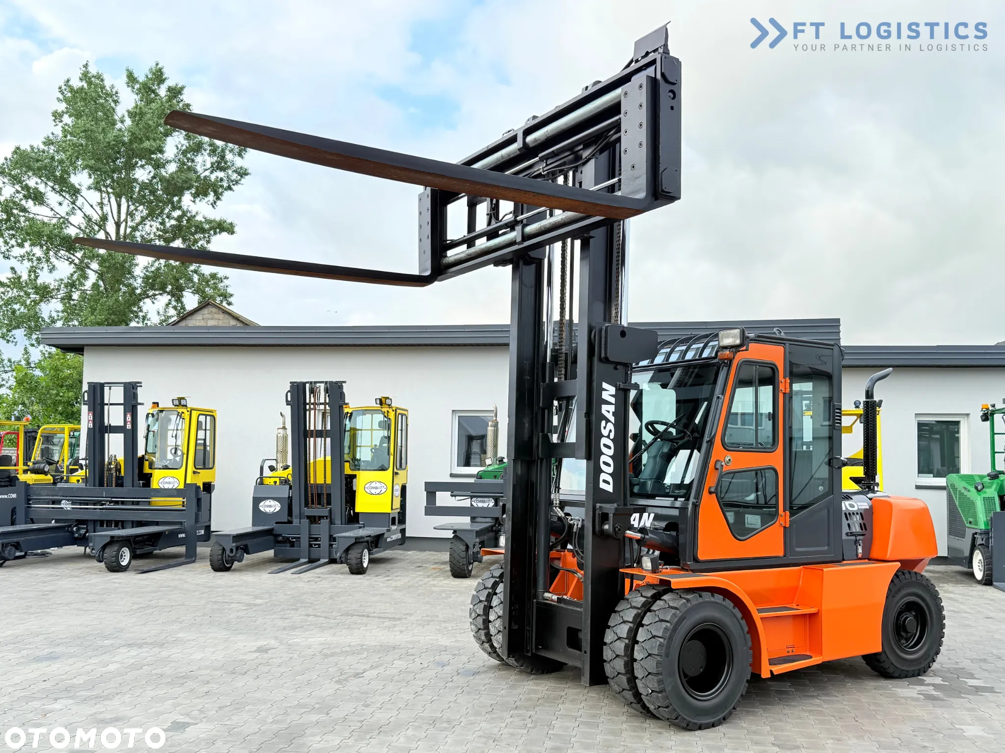 Doosan DOOSAN_DUPLEX-3000MM_PRZESUW-BOCZNY_POZYCJONER_WIDŁY-2500MM_7000KG_KABINA_JAK-NOWY - 39