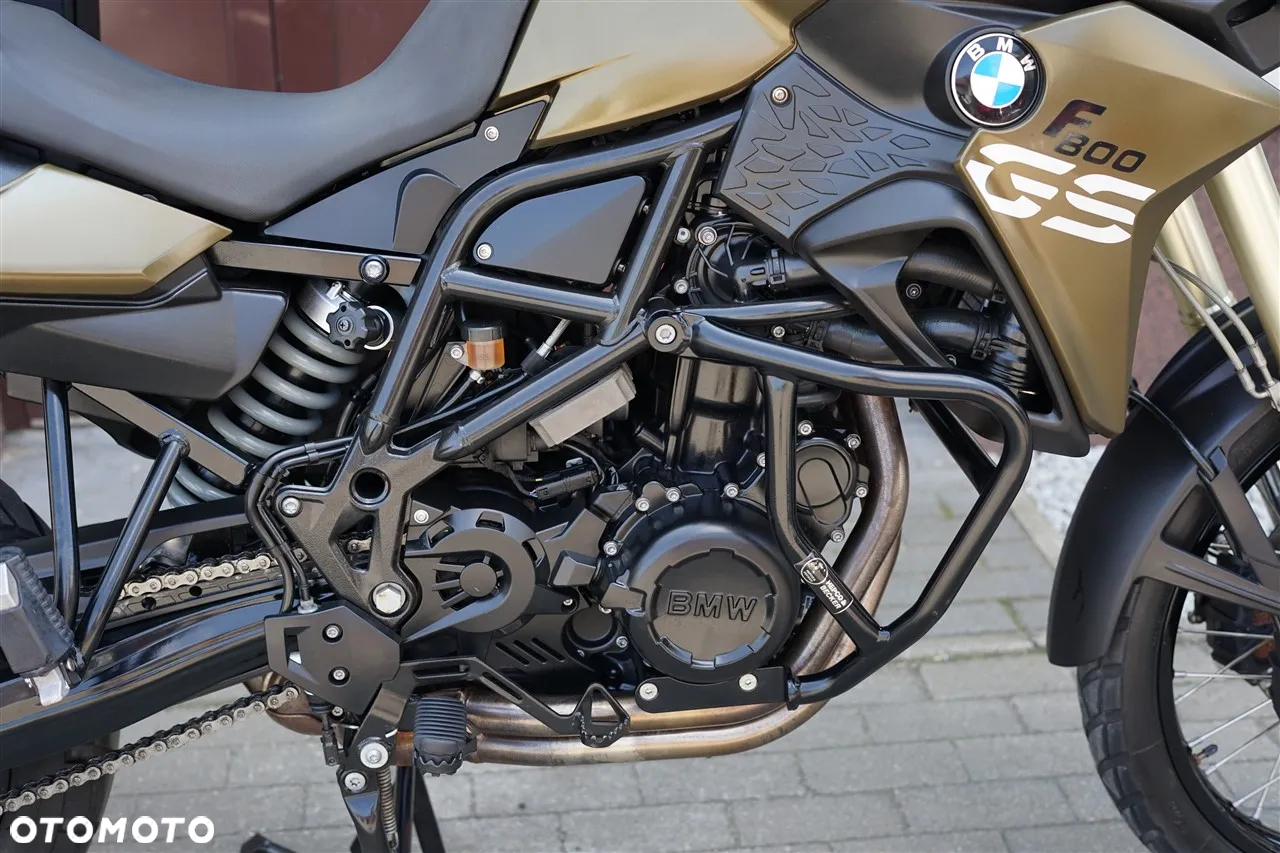 BMW F - 10