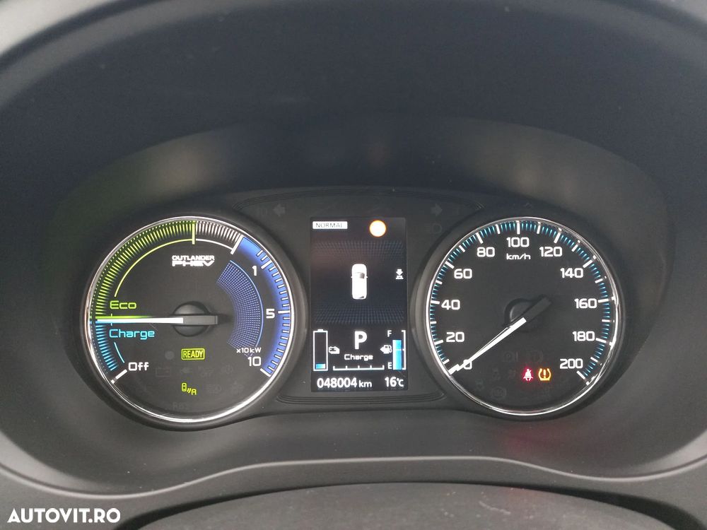 Mitsubishi Outlander 2.4 4WD - 13