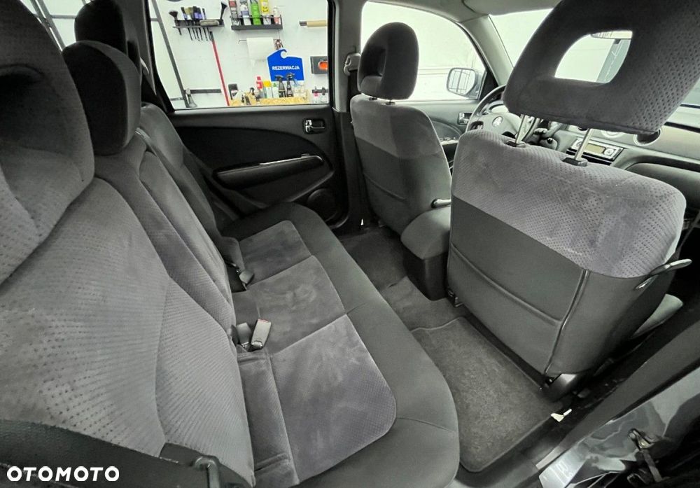 Mitsubishi Outlander - 25