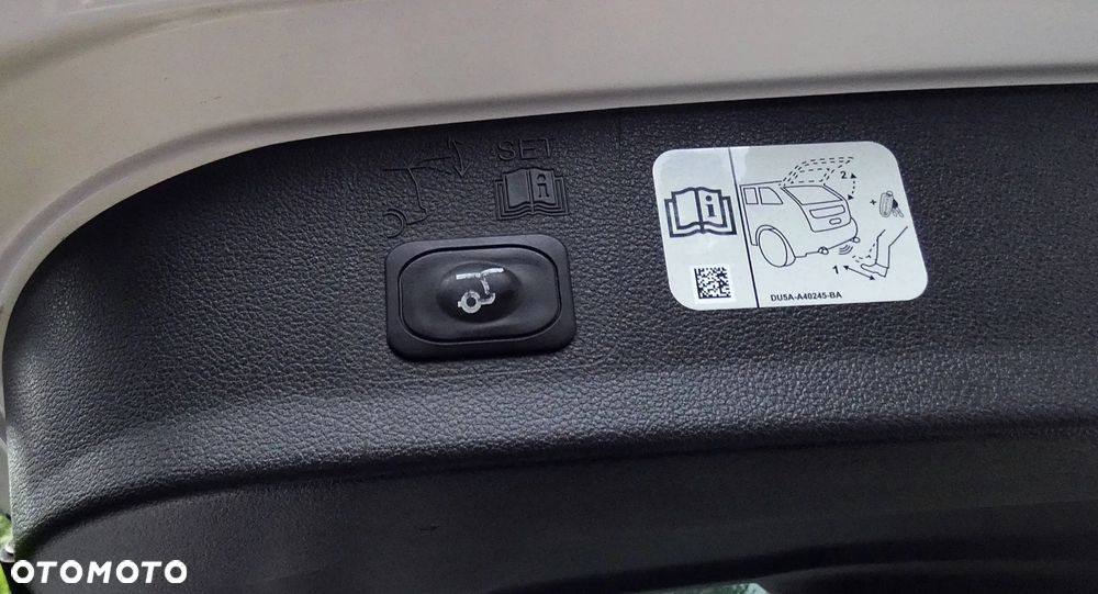 Ford Kuga 1.5 EcoBoost FWD ST-Line Black ASS MMT6 - 30