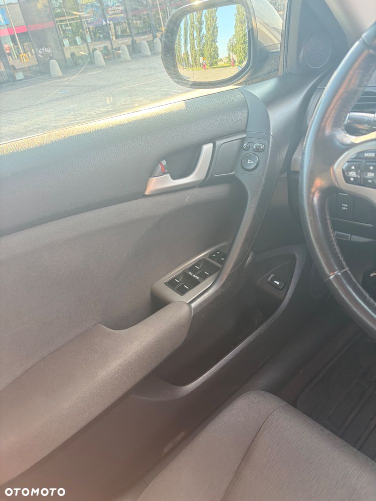 Honda Accord 2.0 Comfort - 24