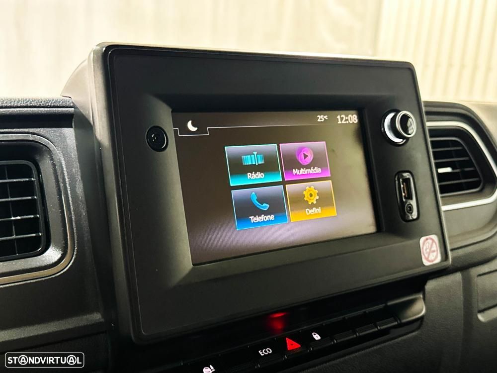 Renault Master L2H2 2.3 DCi 135cv Confort - 40