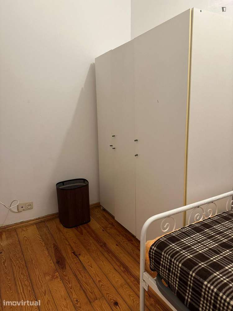 Quarto - localizado em Alameda Lisbon - Grande imagem: 3/15