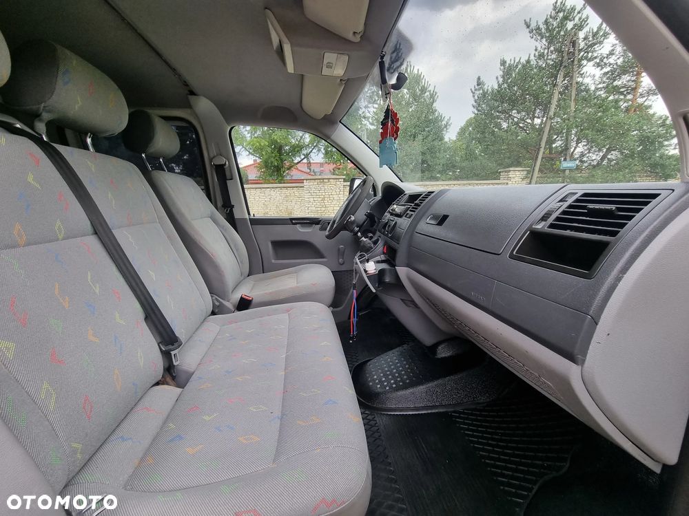 Volkswagen T5 - 16