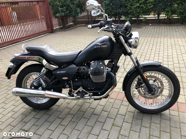 Moto Guzzi Nevada