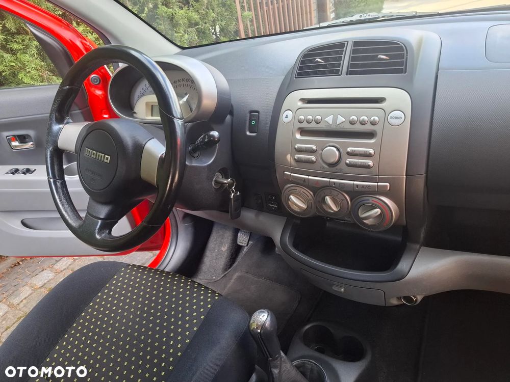 Daihatsu Sirion 1.3 - 11