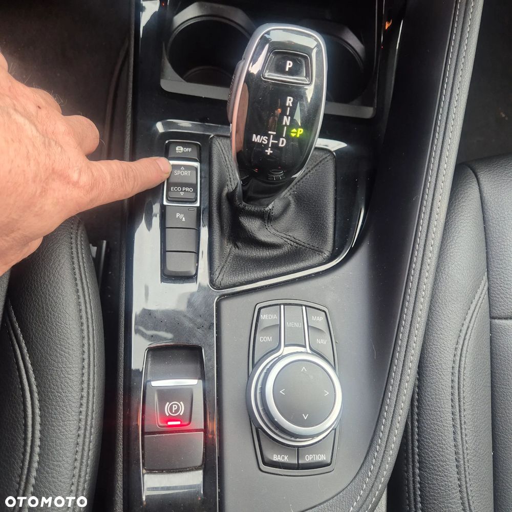 BMW X2 sDrive18i Advantage Plus - 25