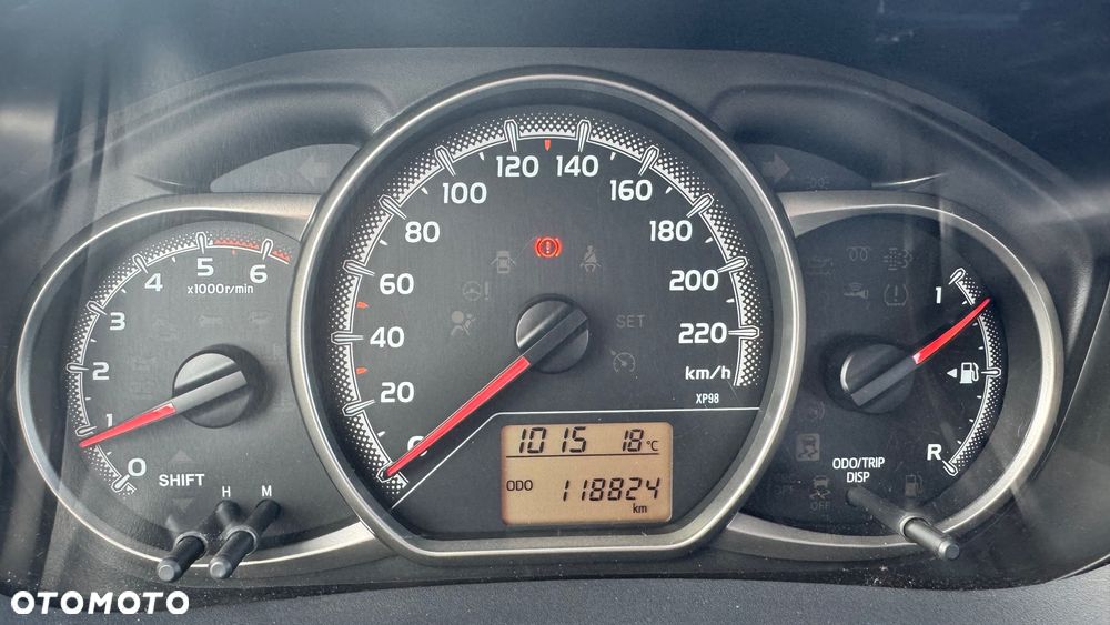 Toyota Yaris 1.4 D-4D Active - 22