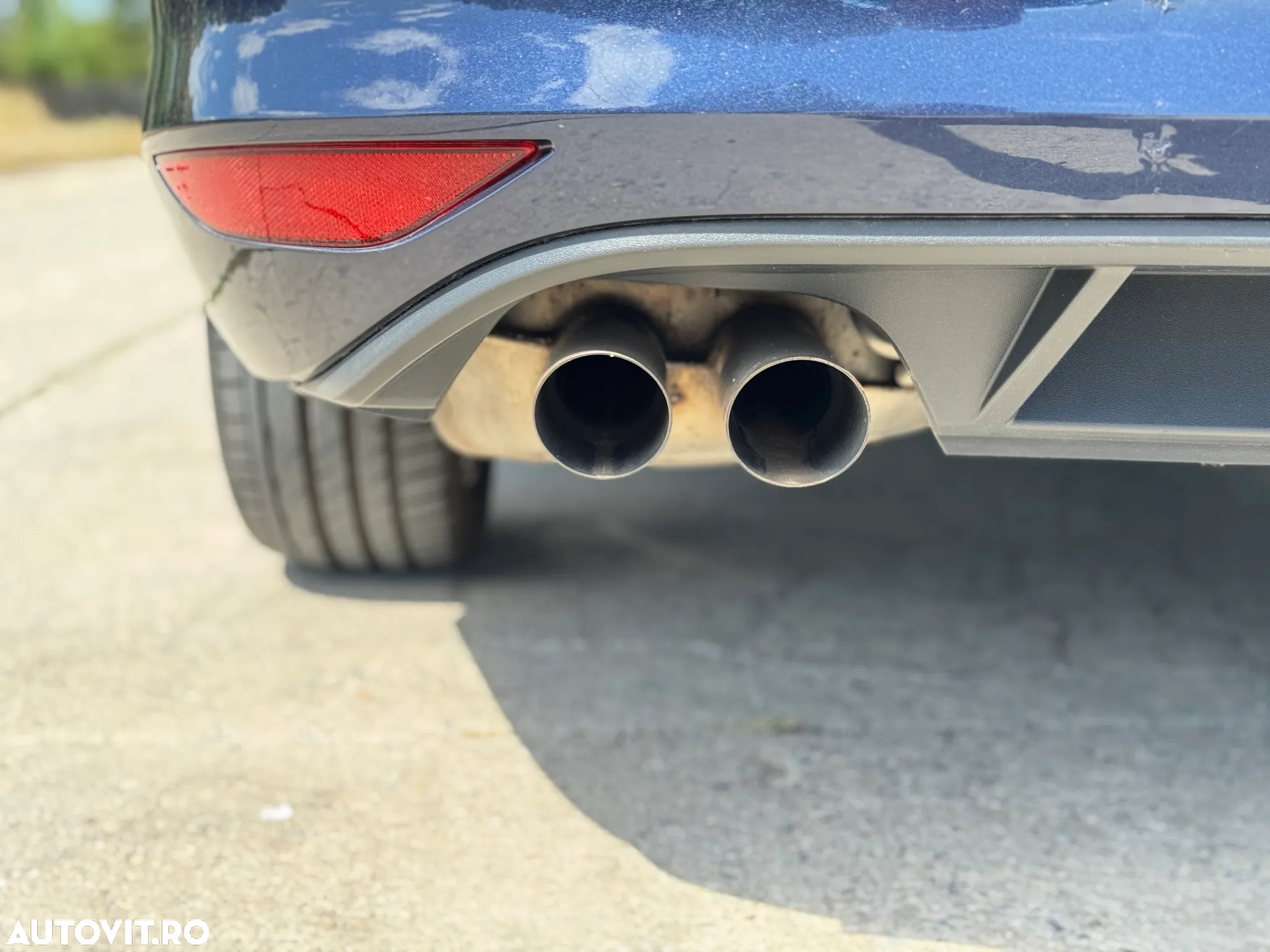 Volkswagen Golf 2.0 TDI DPF BMT Comfortline - 21