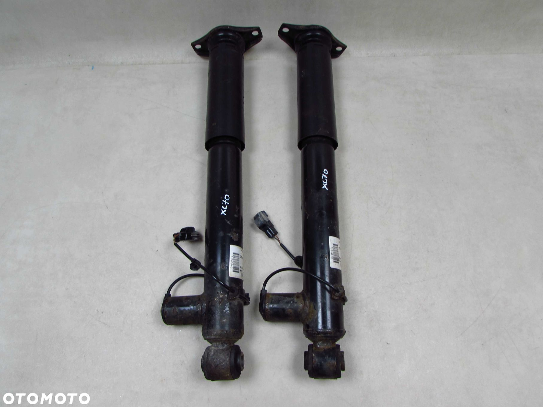 VOLVO S80 II V70 III XC70 III 07-16 AMORTYZATOR AKTYWNY IDS FOUR-C TYL 31340540 - 2