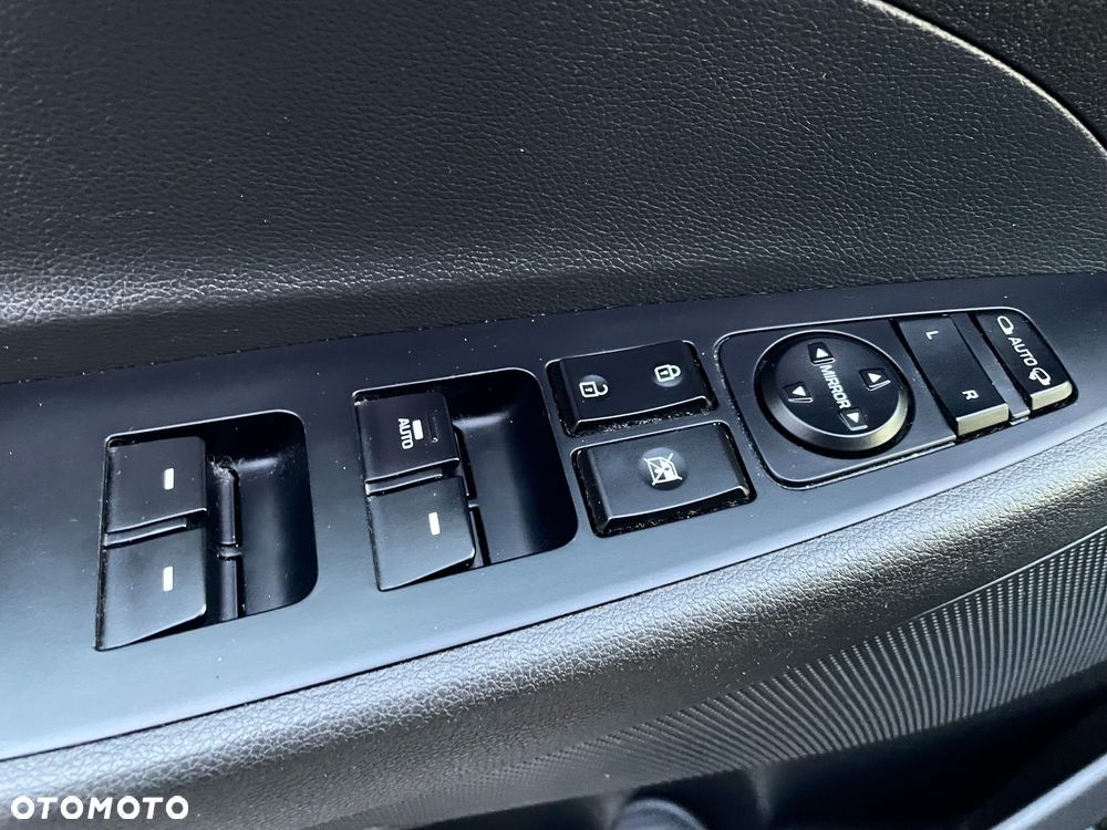 Hyundai Tucson 1.6 GDi 2WD Select - 22