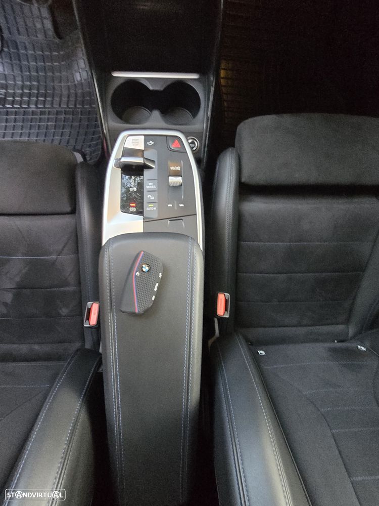 BMW 225xe Active Tourer e xDrive Pack Desportivo M - 13