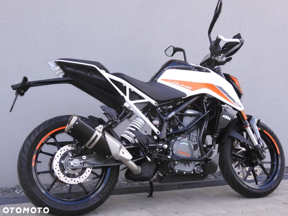 KTM Duke 390 - 18