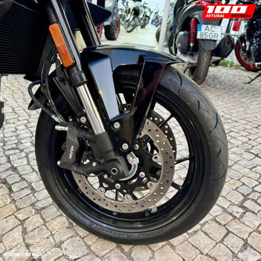 Suzuki GSX 800 S - 8