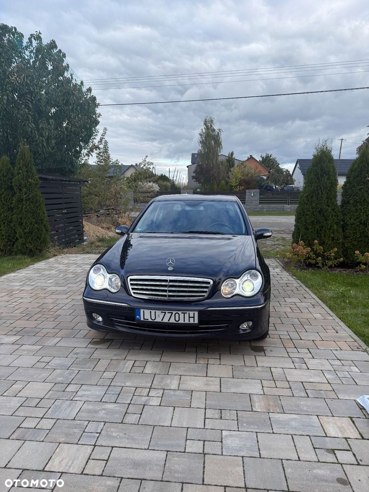 Mercedes-Benz Klasa C 200 T Kompressor Elegance - 7