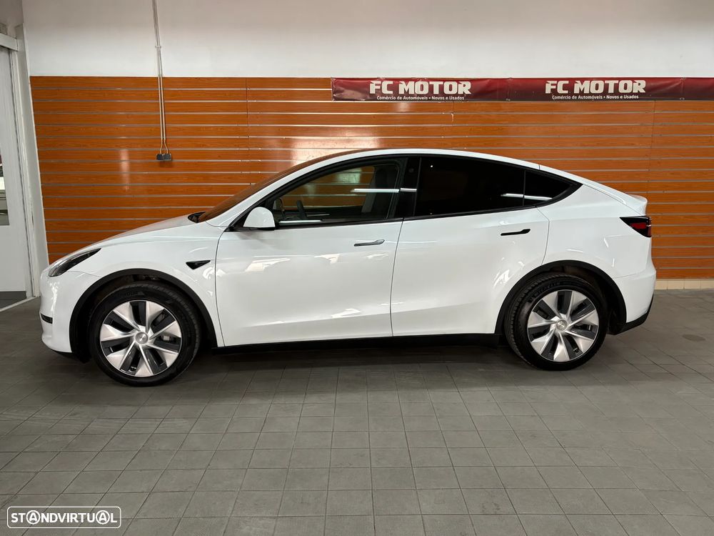 Tesla Model Y RWD - 3