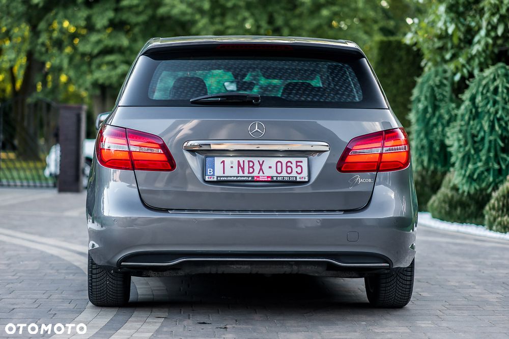 Mercedes-Benz Klasa B 180 7G-DCT Style - 6