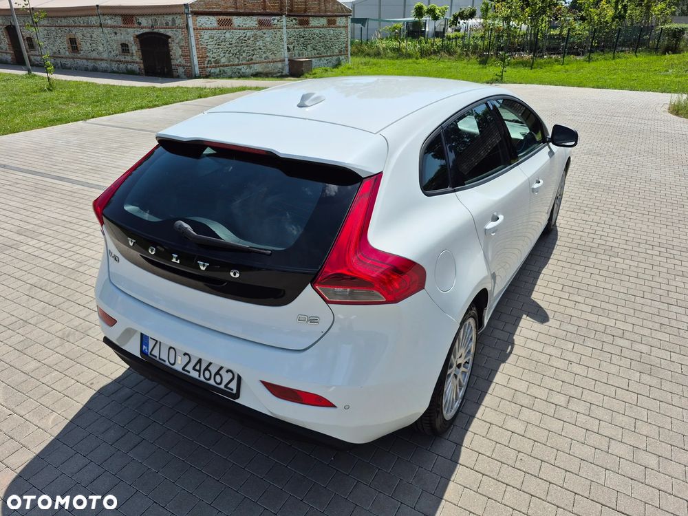 Volvo V40 D2 Momentum - 9