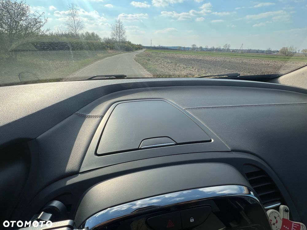 Renault Captur 1.2 Energy TCe Initiale Paris EDC - 25