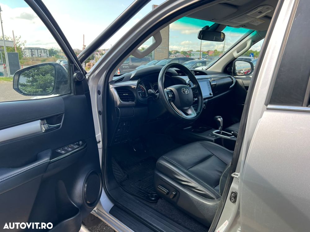 Toyota Hilux 4x4 Double Cab A/T Style - 14