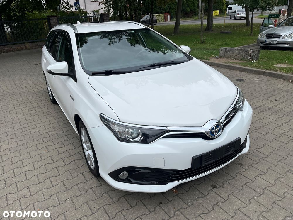 Toyota Auris Hybrid 135 Prestige - 14
