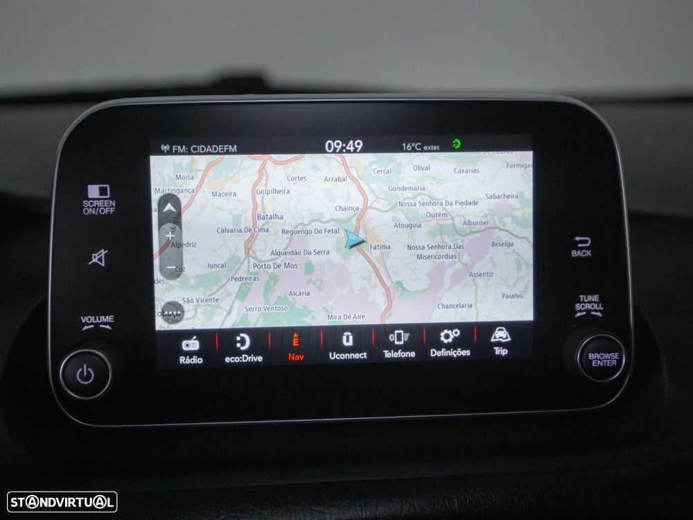 Fiat Tipo Station Wagon 1.3 M-Jet Lounge - 23