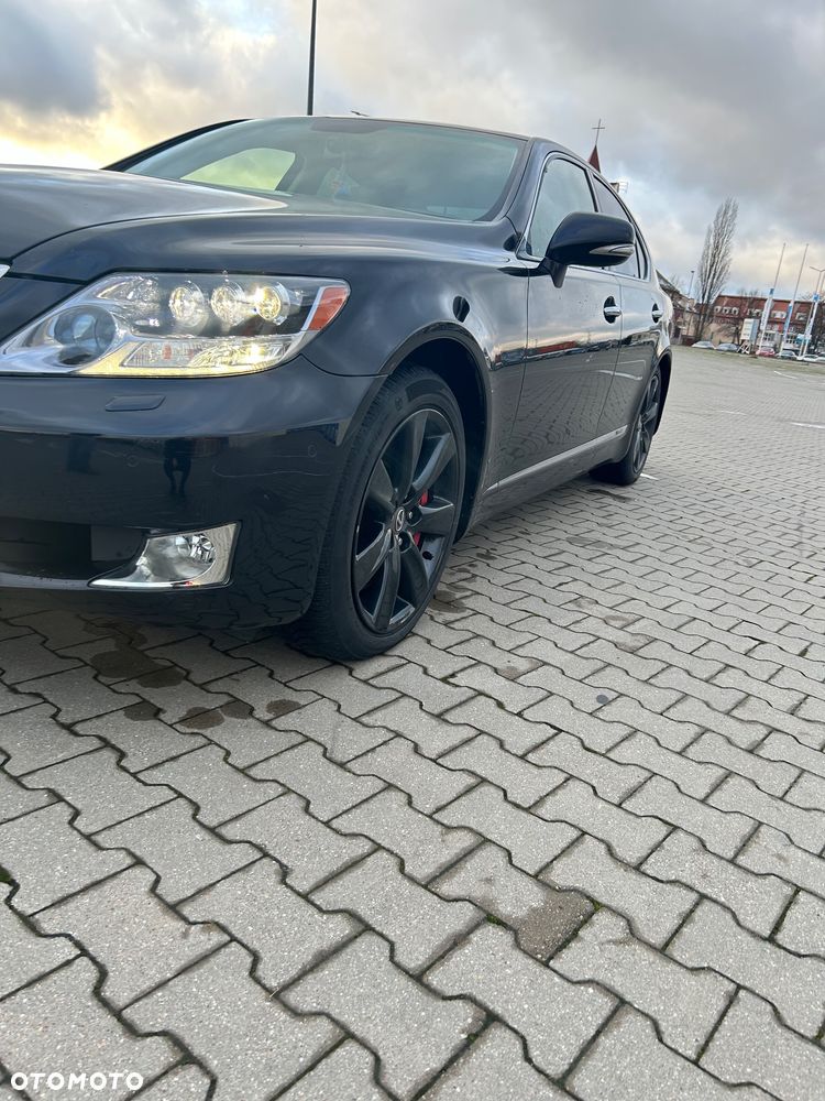 Lexus LS - 5