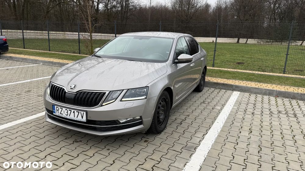 Skoda Octavia 2.0 TDI Style DSG - 1