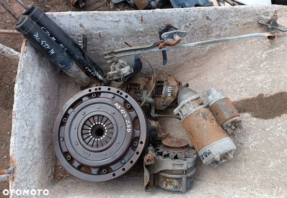 Mercedes W123 szyby listwy zawieszenie silnik skrzynia koła - 2