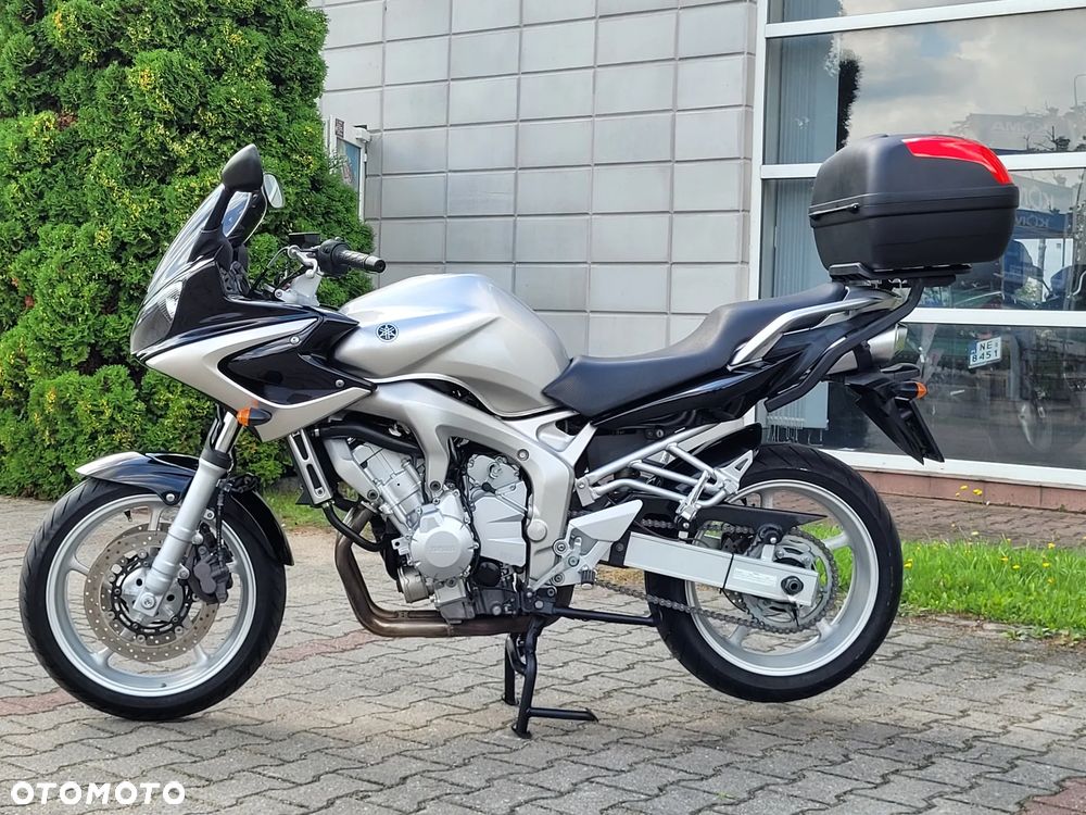 Yamaha FZ6 - 3