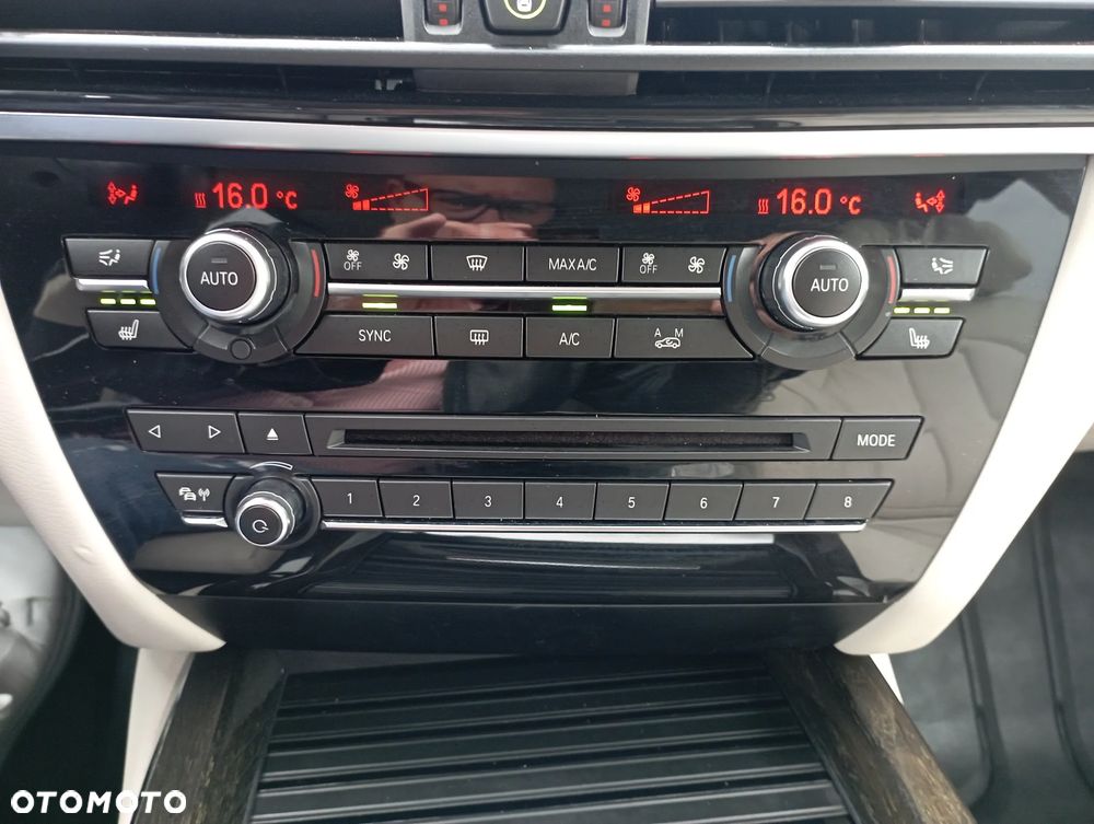 BMW X5 xDrive30d - 14