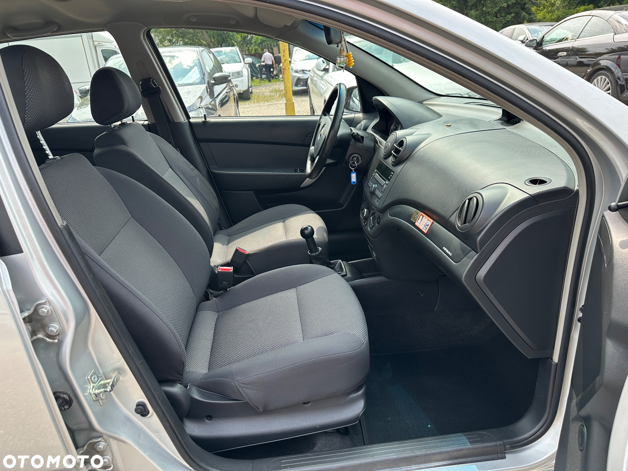 Chevrolet Aveo - 16