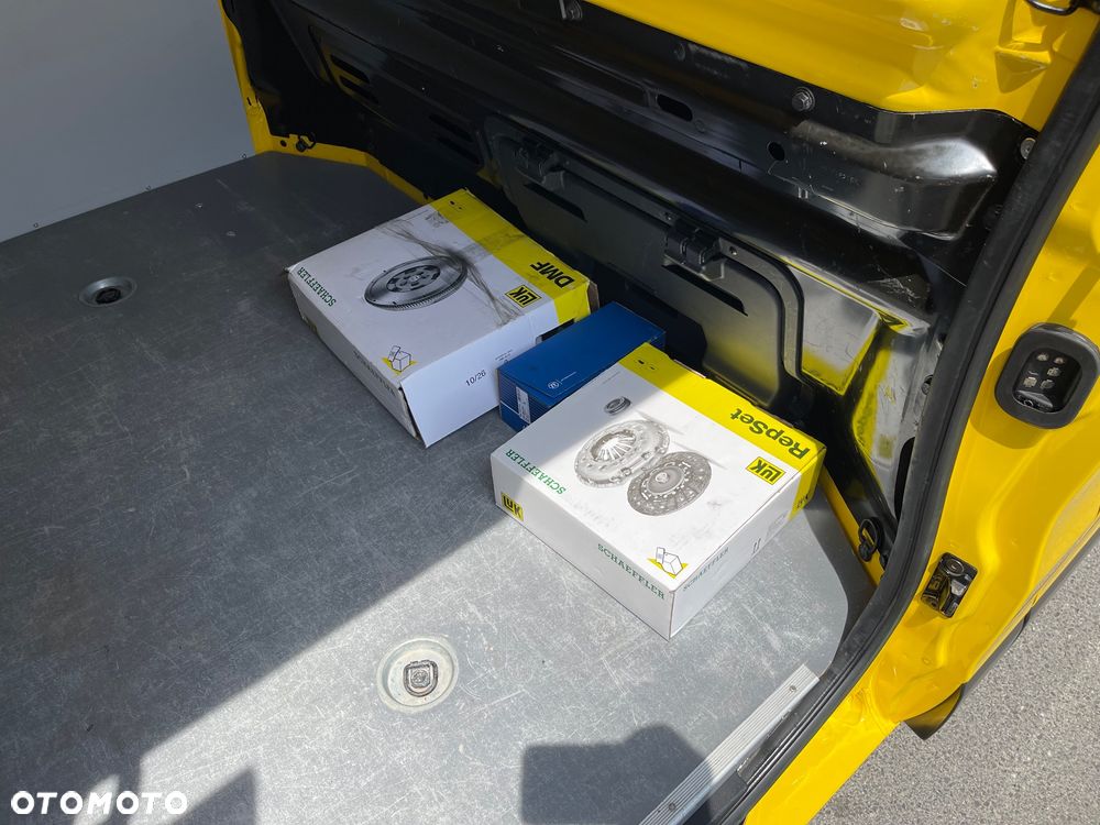 Renault Trafic - 26