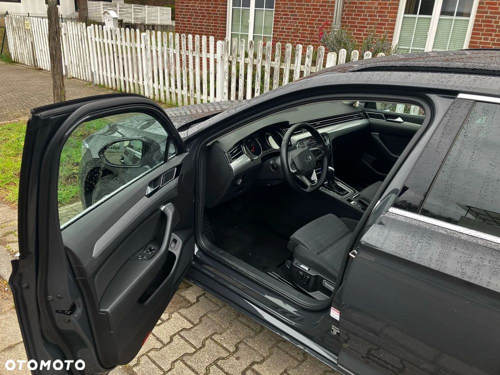 Volkswagen Passat - 9