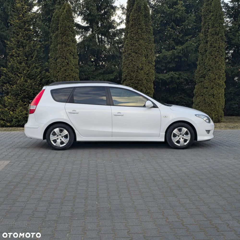 Hyundai i30 1.4 Blue Classic - 12