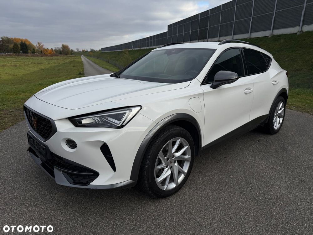 Cupra Formentor 1.4 e-Hybrid DSG Tribe Edition - 3