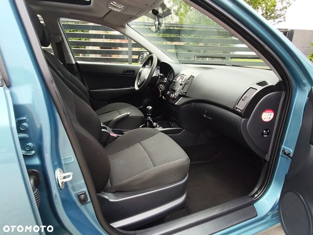 Hyundai i30 1.4 Edition Plus - 27