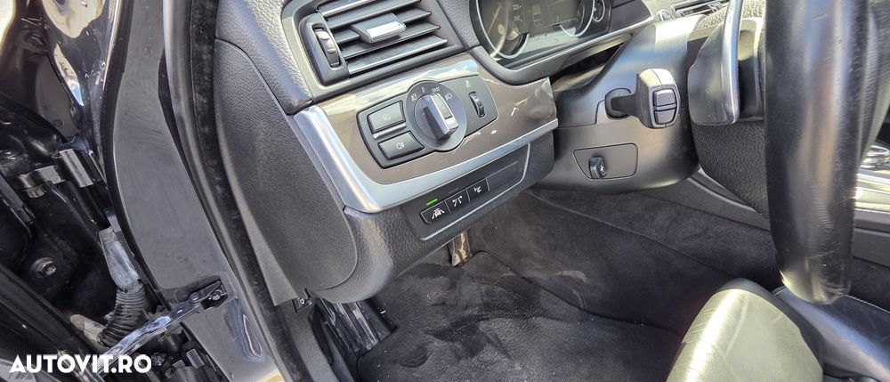 BMW Seria 5 520d - 11