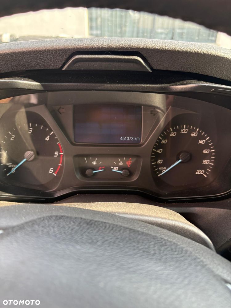 Ford Transit Connect - 4