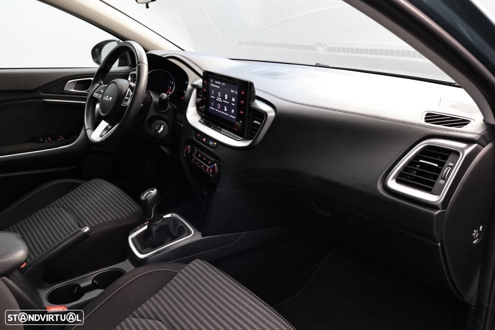 Kia XCeed 1.0 T-GDI Drive - 22