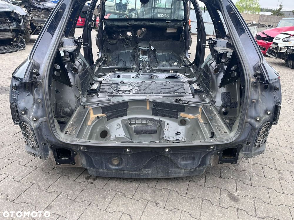 PAS TYŁ TYLNY ĆWIARTKA WANNA BAGAŻNIKA AUDI A6 C7 ALLROAD KOMBI AVANT LX5R - 1
