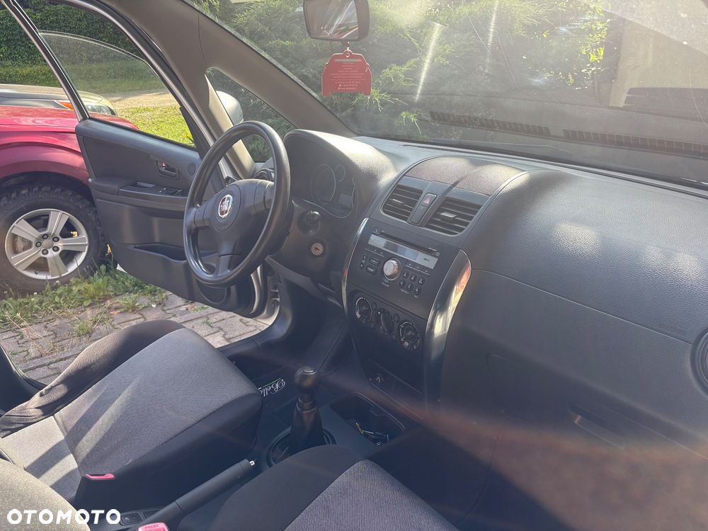 Suzuki SX4 Classic 1.6 VVT 4x4 Club - 10