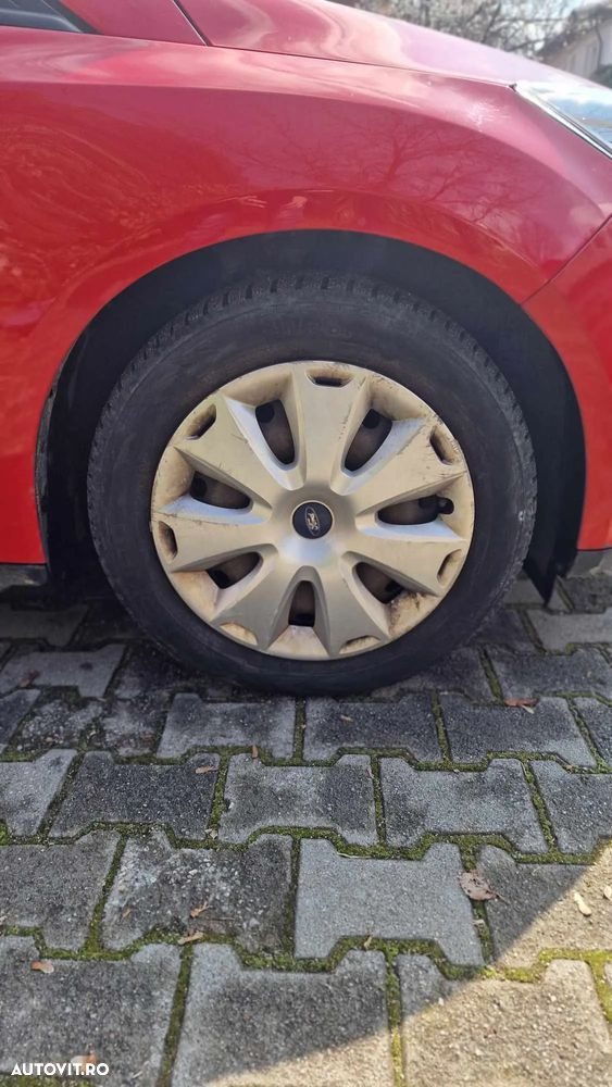 Ford Focus - 25