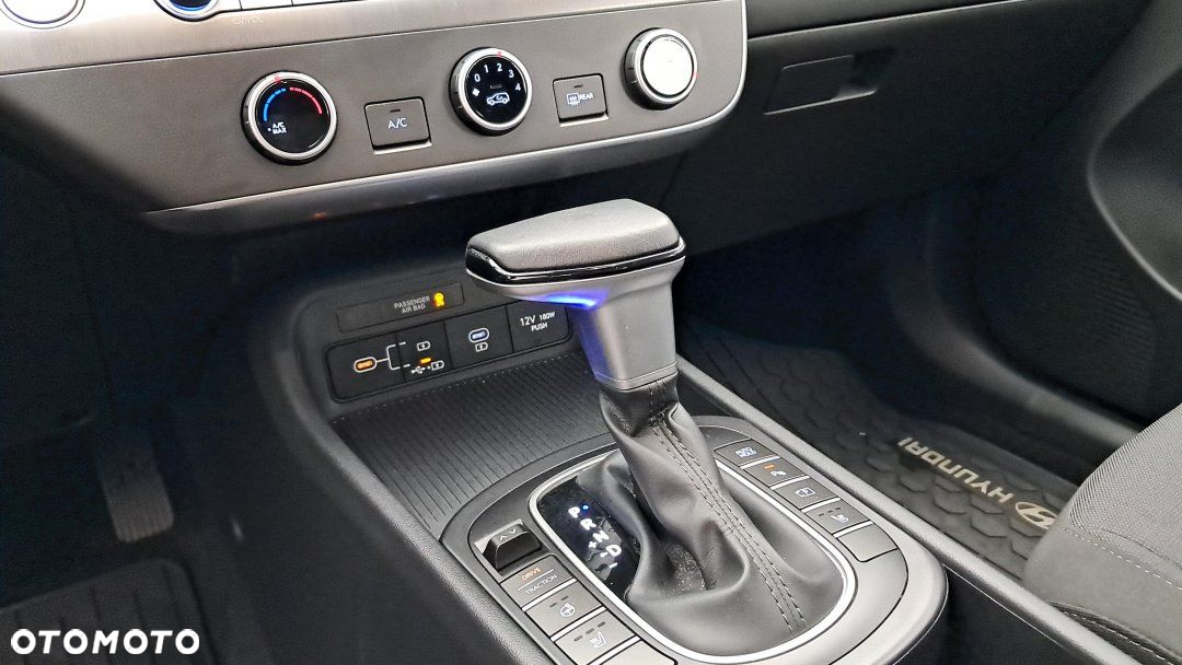 Hyundai Kona - 16