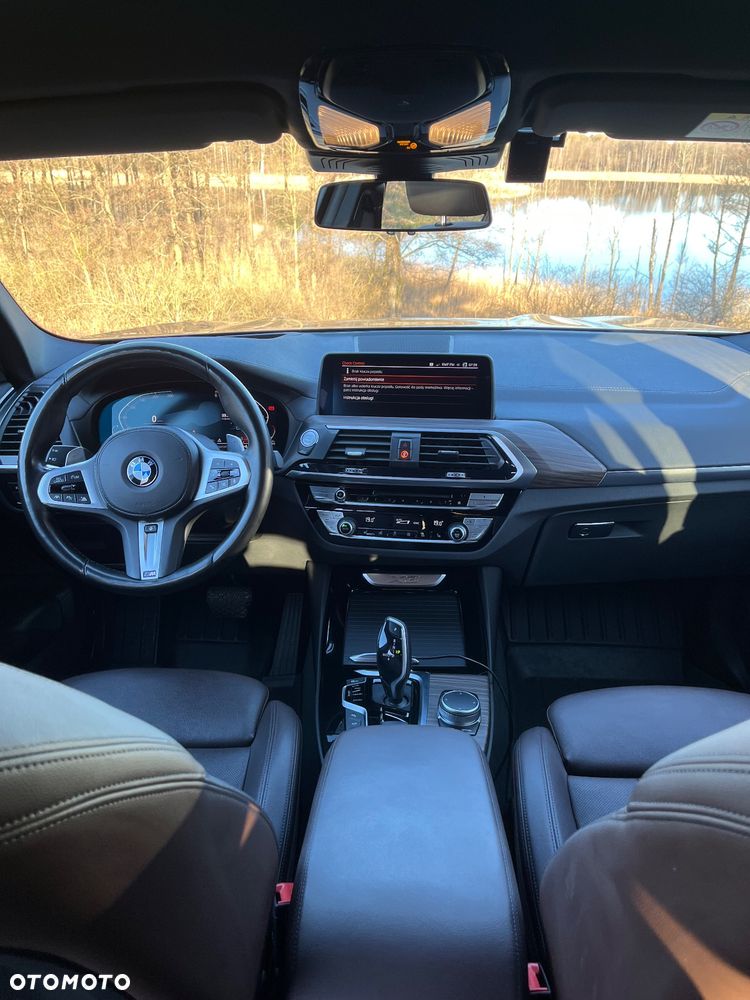 BMW X3 xDrive20d Luxury Line - 23