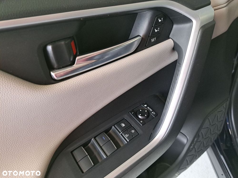 Toyota RAV4 2.5 Hybrid Executive 4x4 - 35